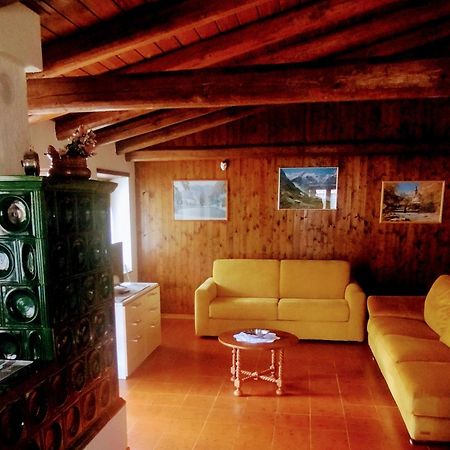 Appartamento Caprioli ペッリッツァーノ エクステリア 写真